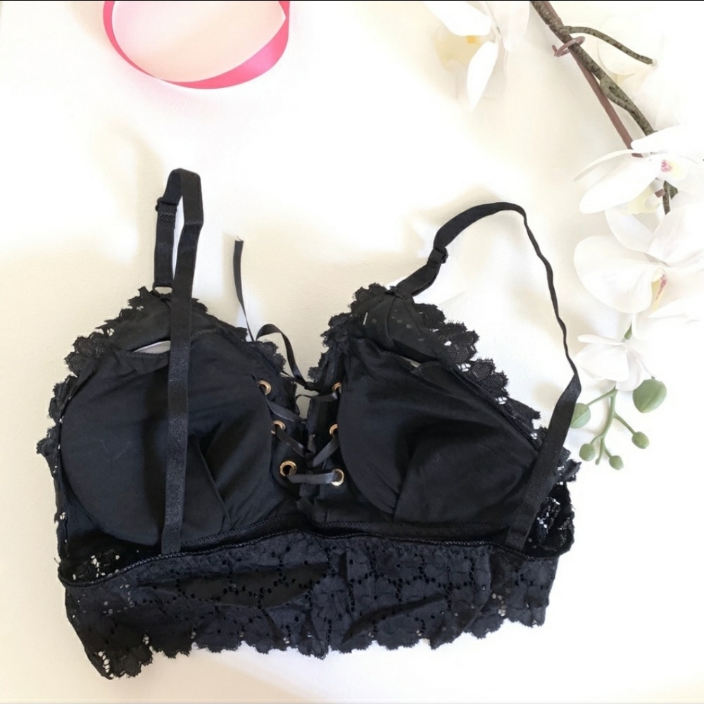 🌼NEW lace up lace bralette - Picture 3 of 4